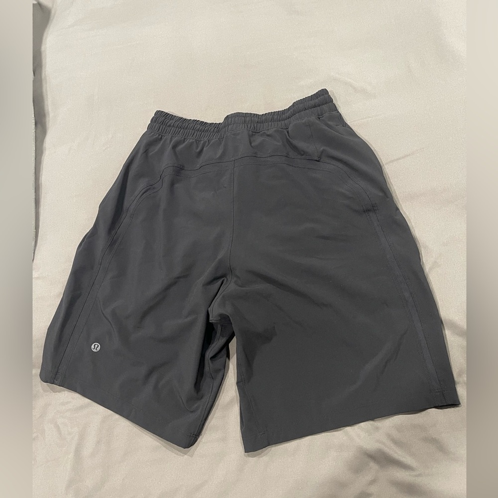 Lululemon Men’s Lined shorts